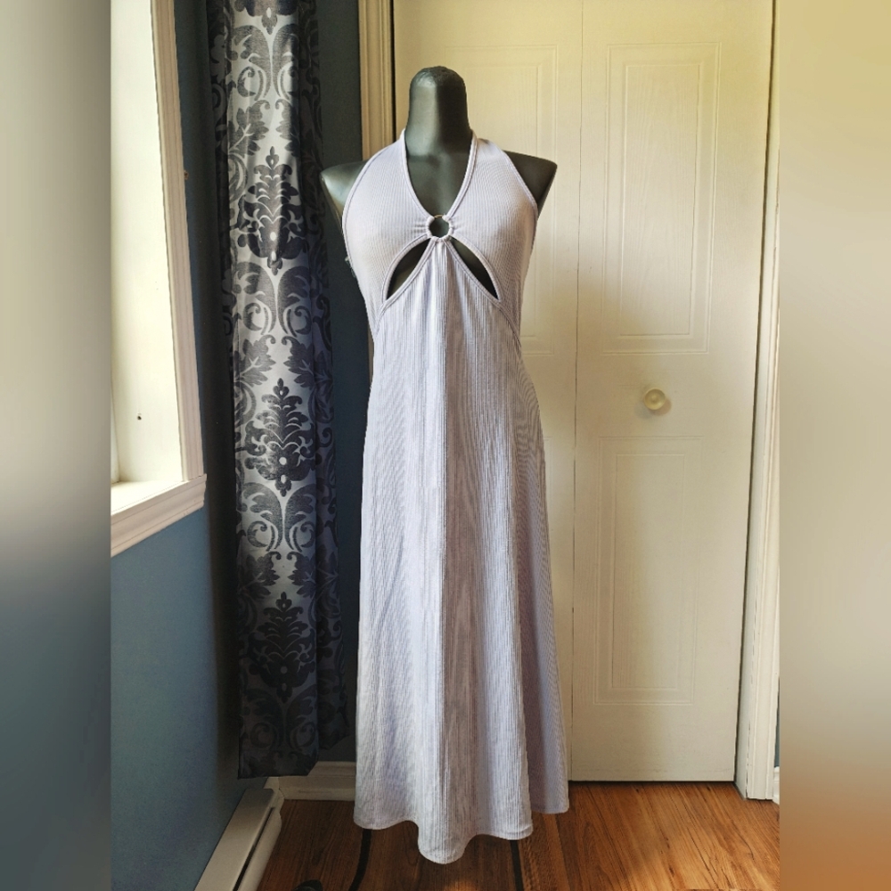 NWOT Caution To The Wind Lilac Halter Maxi Dress